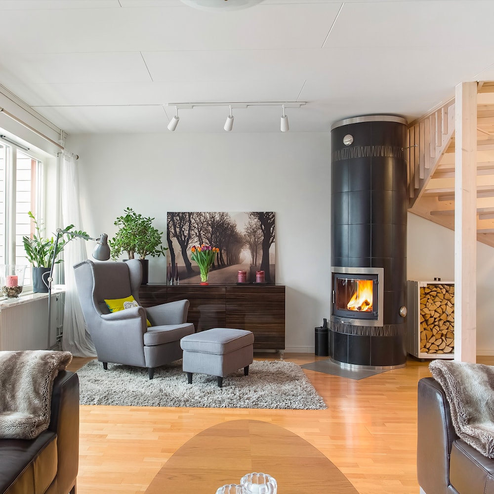 Gabriel Studio Svart Kakelugnar miljöbild