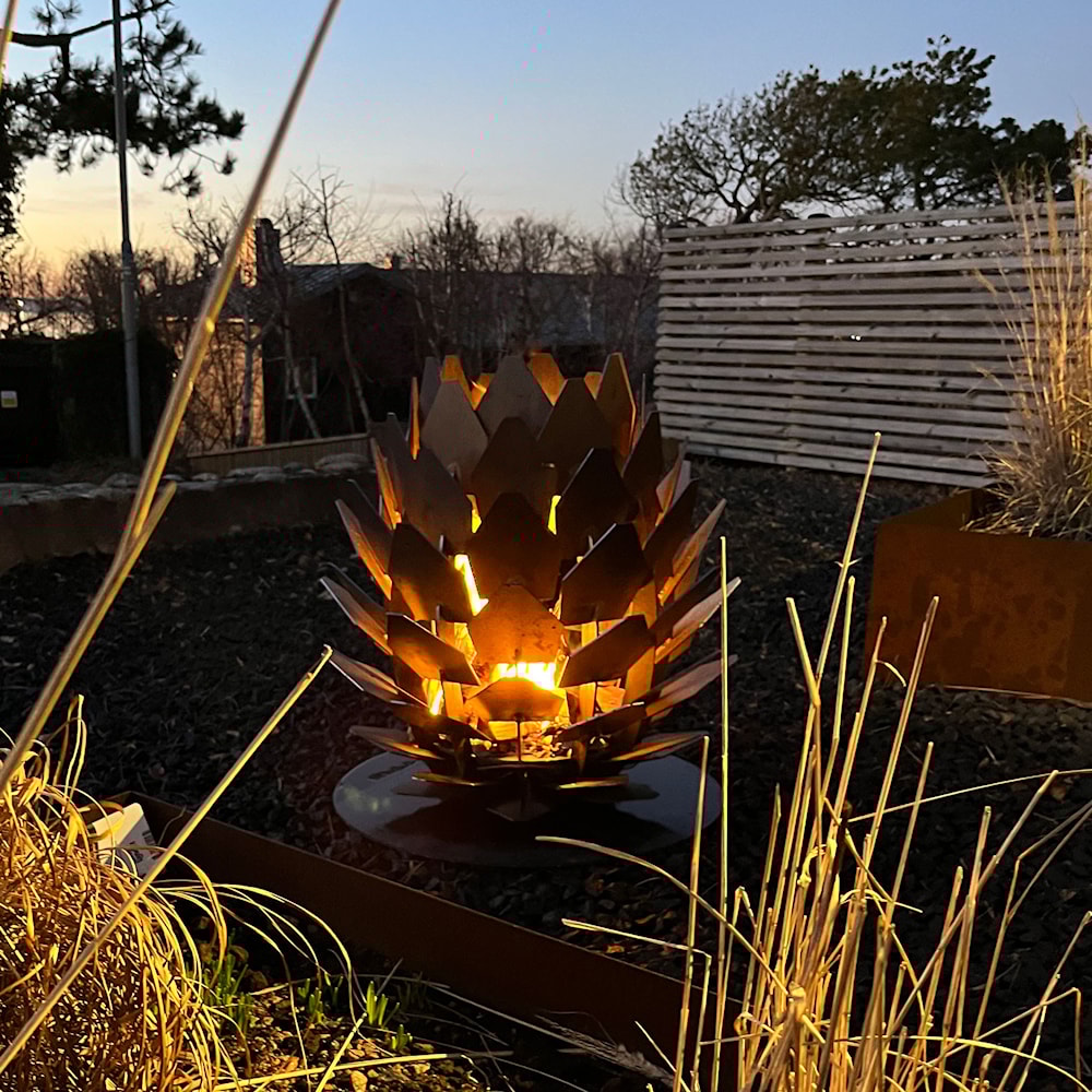 Tommre Kotte Eldkorg Uteeldstäder miljöbild